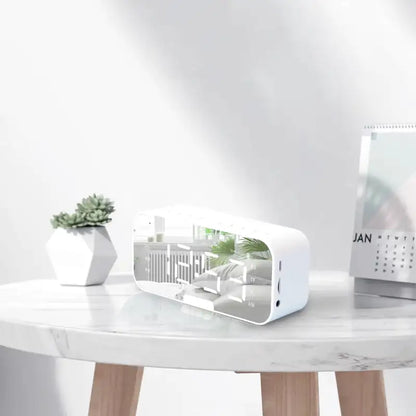 Réveil numérique blanc avec affichage LED et radio FM -  - reveil-connecte-avec-portable - ["digital","num\u00e9rique","petit reveil","r\u00e9veil digital","simple"]