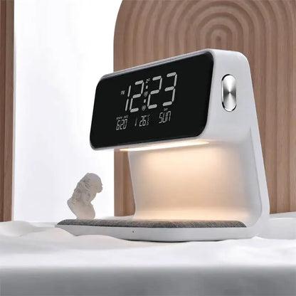 Réveil numérique blanc avec base en tissu gris -  - reveil-numerique-chargeur-sans-fil - []