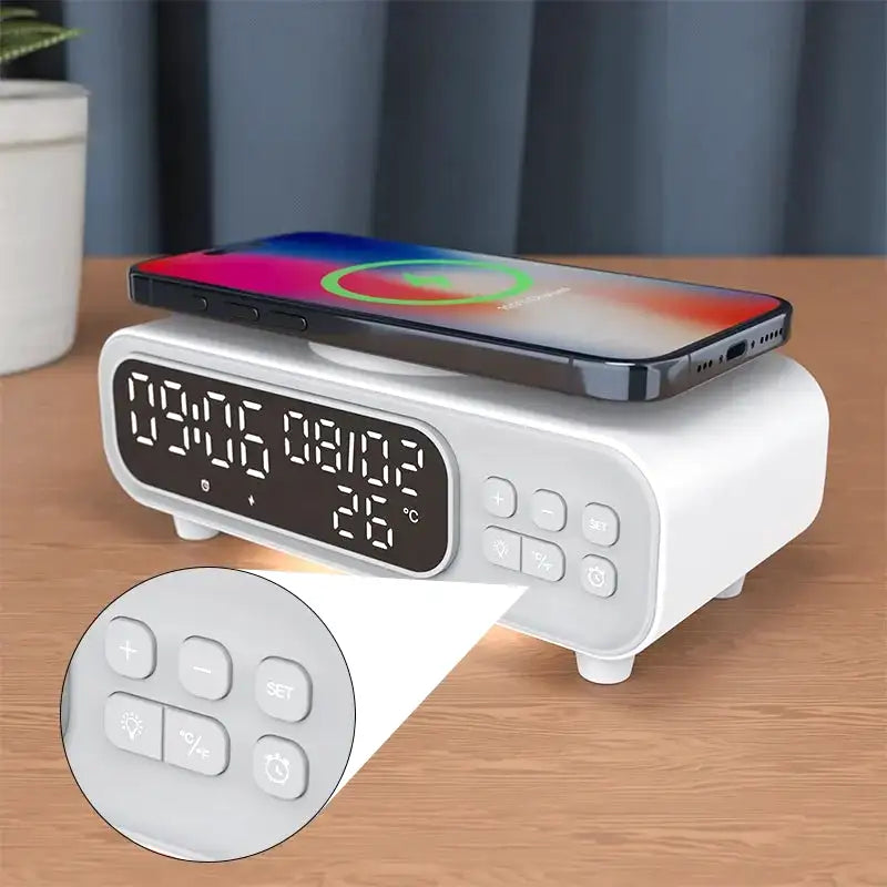 Réveil numérique blanc avec chargeur induction intégré -  - reveil-chargeur-induction-moderne - ["digital","lumineux","num\u00e9rique","petit","petit reveil","r\u00e9veil digital","simple"]