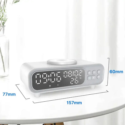 Réveil numérique blanc avec chargeur induction intégré -  - reveil-chargeur-induction-moderne - ["digital","lumineux","num\u00e9rique","petit","petit reveil","r\u00e9veil digital","simple"]