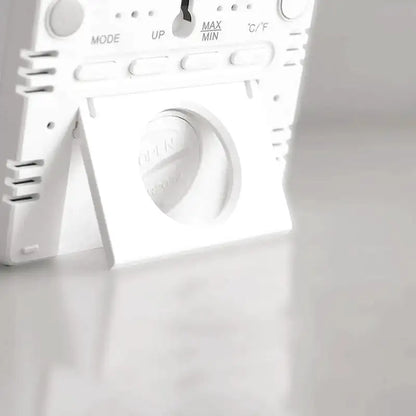 Réveil numérique blanc avec température et humidité intégrées -  - reveil-de-voyage-silencieux - ["connect\u00e9","digital","num\u00e9rique","petit","simple","voyage"]