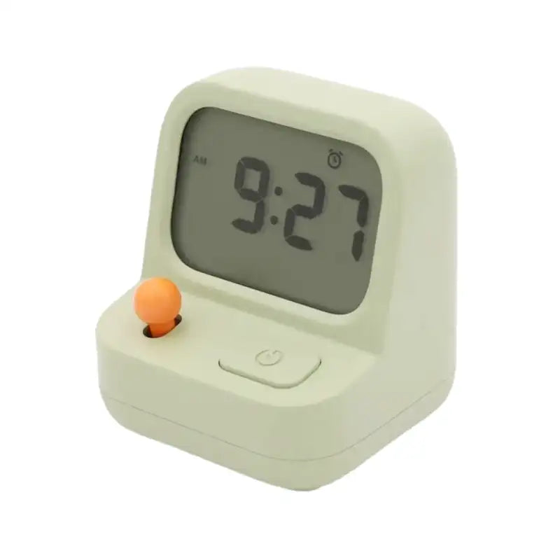 Réveil numérique carré vert sauge avec bouton orange -  - reveil-garcon-original - ["digital","enfant","gar\u00e7on","r\u00e9veil digital","r\u00e9veil enfant"]