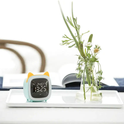 Réveil numérique en plastique rose avec oreilles de chat -  - reveil-veilleuse-chat - ["chat","veilleuse"]