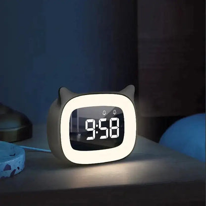 Réveil numérique enfant en forme de chat jaune -  - reveil-enfant-jour-et-nuit - ["chat","d\u00e9coratif","enfant","num\u00e9rique","petit","petit reveil","r\u00e9veil chat","r\u00e9veil enfant","simple"]