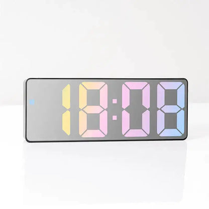 Réveil numérique multicolore en plastique noir brillant -  - reveil-numerique-24h - []