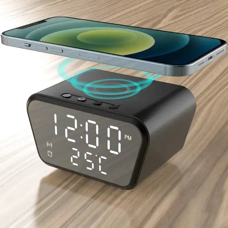 Réveil numérique noir avec affichage LED et chargeur intégré -  - reveil-connecte-chargeur - ["connect\u00e9","digital","num\u00e9rique","petit reveil","r\u00e9veil digital","simple"]