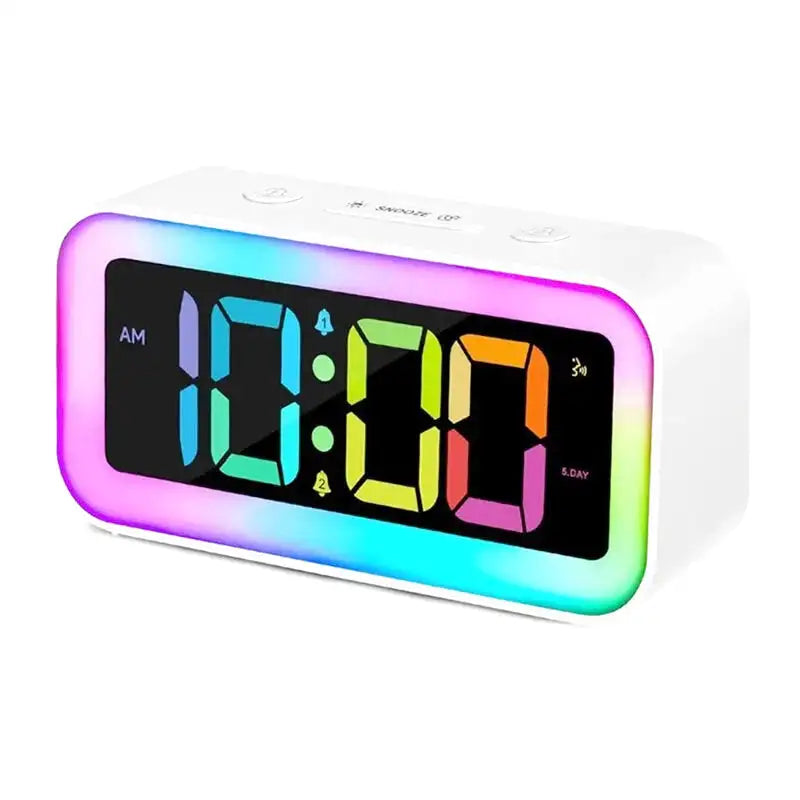 Réveil numérique noir avec affichage LED multicolore -  - reveil-veilleuse-lumineuse - ["ado","Jour Nuit","veilleuse"]