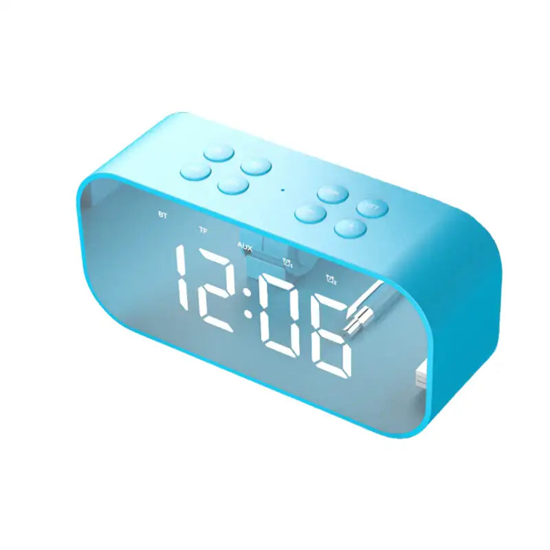 Réveil numérique noir mat à affichage blanc lumineux -  - reveil-connecte-enfant - ["digital","lumineux","num\u00e9rique","petit reveil","simple"]