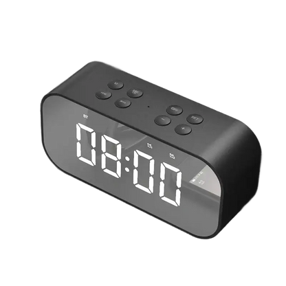 Réveil numérique noir mat à affichage blanc lumineux -  - reveil-connecte-enfant - ["digital","lumineux","num\u00e9rique","petit reveil","simple"]
