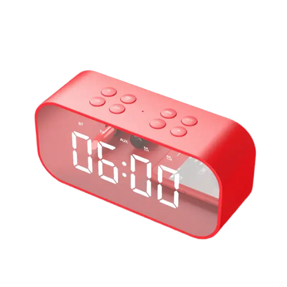 Réveil numérique noir mat à affichage blanc lumineux -  - reveil-connecte-enfant - ["digital","lumineux","num\u00e9rique","petit reveil","simple"]