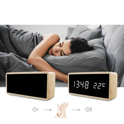 Réveil numérique rectangulaire en bois clair avec température -  - reveil-bois-temperature - ["lumineux","num\u00e9rique","radio bois","radio reveil","radio reveil bois","r\u00e9veil digital","simple"]