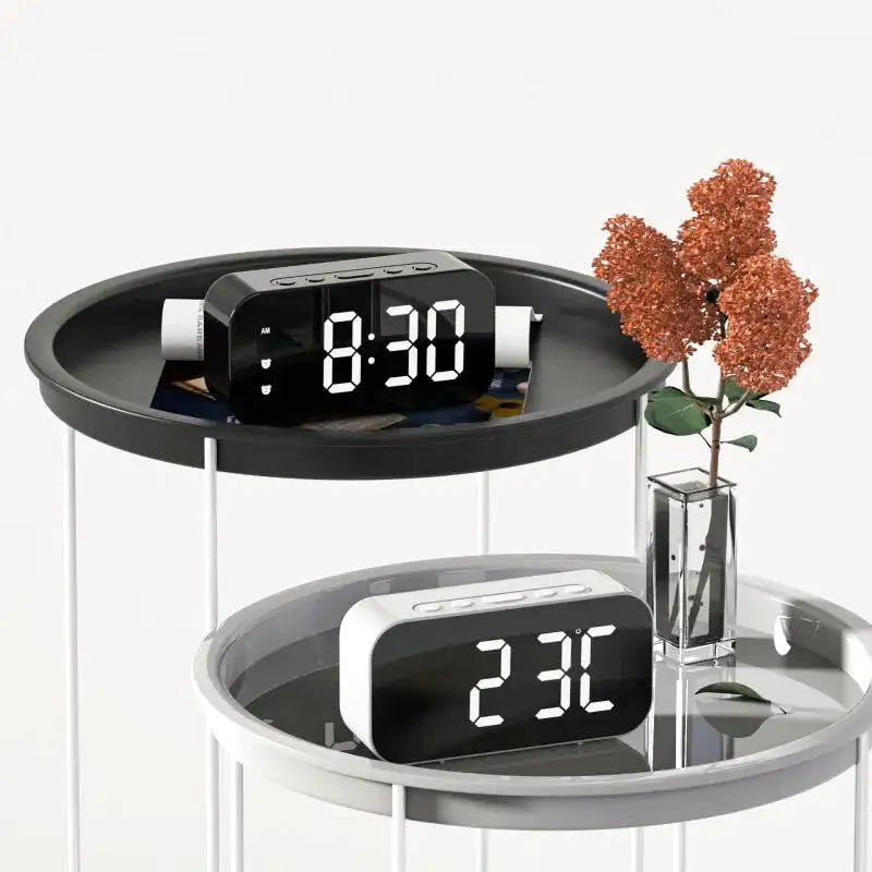 Réveil numérique rectangulaire en plastique noir à LED blanche -  - reveil-lumineux-led - ["lumineux","Radio R\u00e9veil Lumineux"]