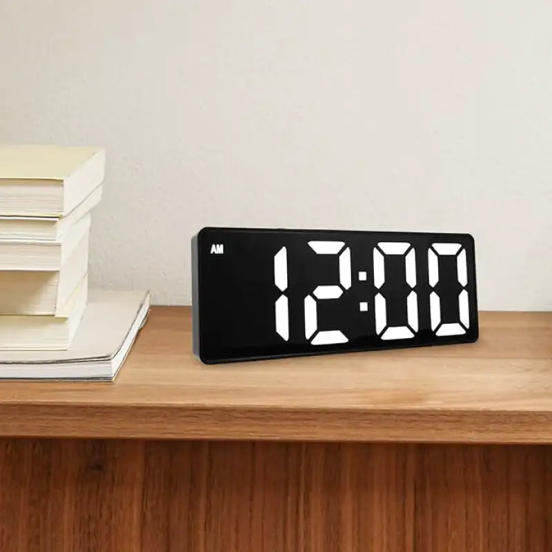 Réveil numérique rectangulaire noir à chiffres blancs -  - reveil-lumineux-a-piles - ["lumineux","Radio R\u00e9veil Lumineux"]