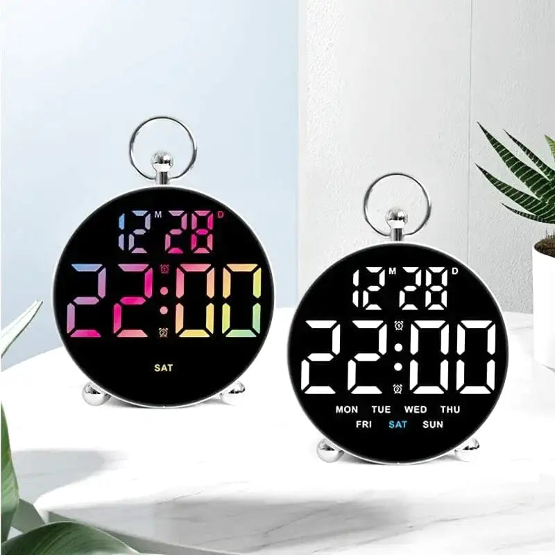 Réveil numérique rond noir à chiffres multicolores -  - reveil-numerique-moderne - []