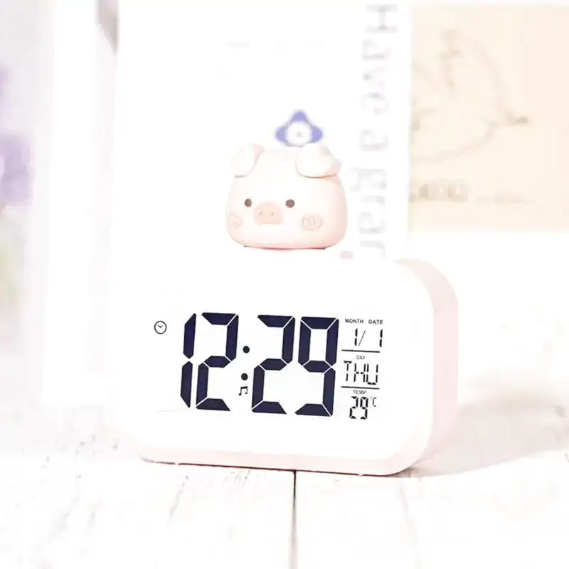 Réveil numérique rose avec figurine cochon décorative -  - reveil-fille-10-ans-rose-poudre - ["ado"]