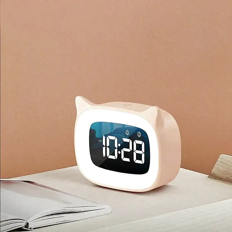 Réveil numérique rose en forme de chat avec écran bleu -  - reveil-jour-nuit-rose - ["chat","Jour Nuit","veilleuse"]