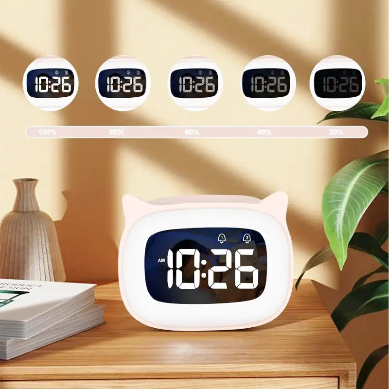 Réveil numérique rose en forme de chat avec écran bleu -  - reveil-jour-nuit-rose - ["chat","Jour Nuit","veilleuse"]