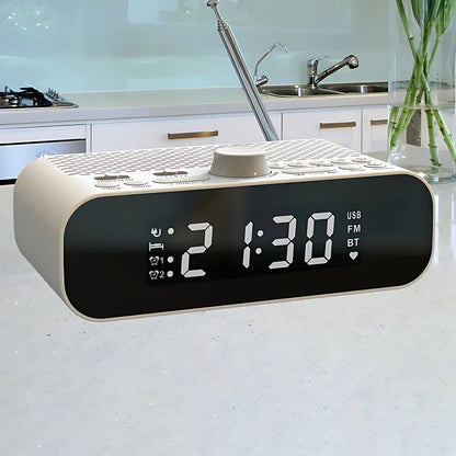 Réveil radio numérique gris avec grand écran LED -  - reveil-simple-avec-radio-pour-senior - ["bluetooth","Jour Nuit","R\u00e9veil bluetooth"]