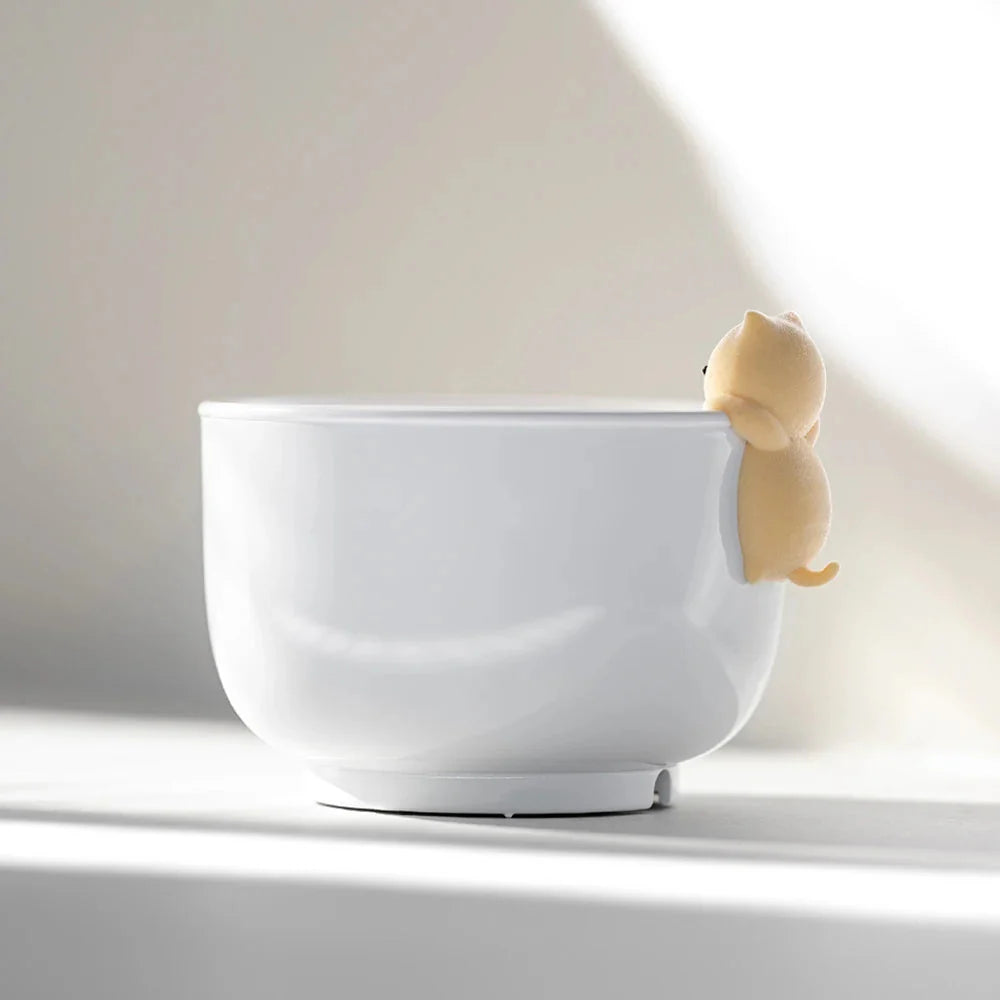 Réveil bol blanc avec figurine chat doré -  - reveil-veilleuse-lampe - ["chat","veilleuse"]