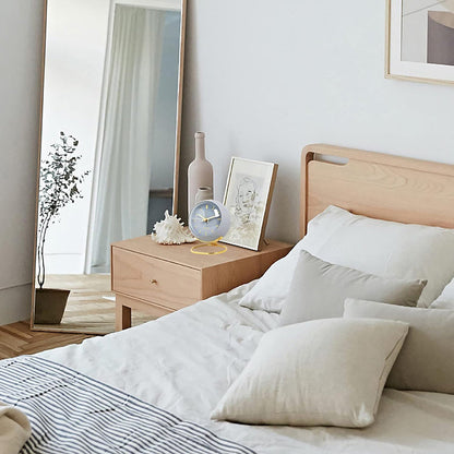 Réveil rond gris avec support en métal doré -  - reveil-vintage-bleu - ["analogique","Jour Nuit","R\u00e9veil Analogique"]