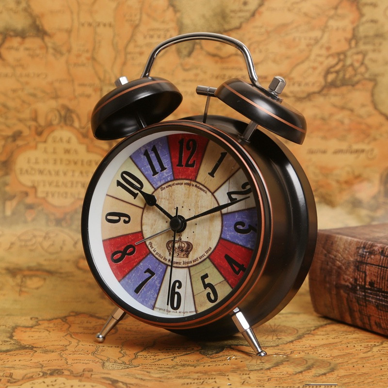 Réveil rétro métal à chiffres multicolores -  - reveil-vintage-double-cloches - ["Jour Nuit"]